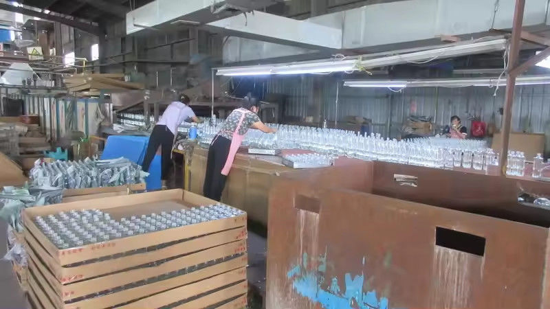 Shandong Rich Glass Products Co., Ltd 製造者の生産ライン